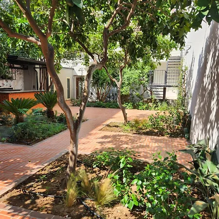 Apartamento Small Boutique & Garden *