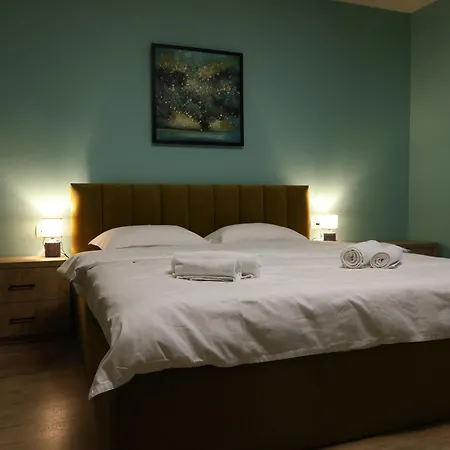 Apartament Small Boutique & Garden Tirana