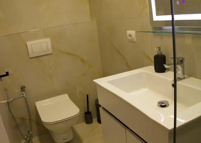 Small Boutique & Garden Appartement