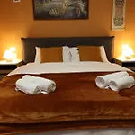 Small Boutique&garden * Tirana
