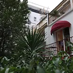 Small Boutique&garden * Tirana
