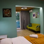 Small Boutique&garden * Tirana