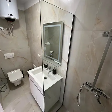 Small Boutique & Garden Daire *