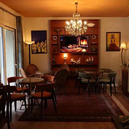 Apartament Small Boutique & Garden Tirana