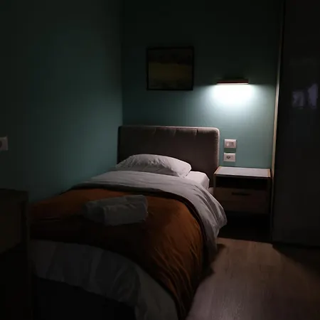 Small Boutique & Garden Apartament Tirana