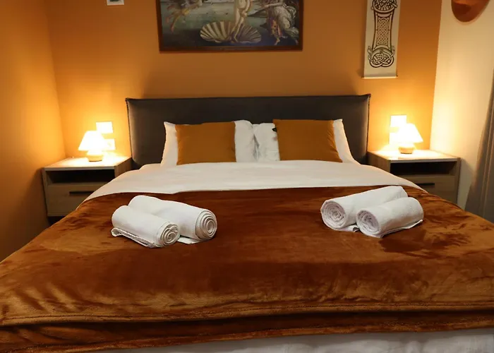 Small Boutique & Garden * Tirana