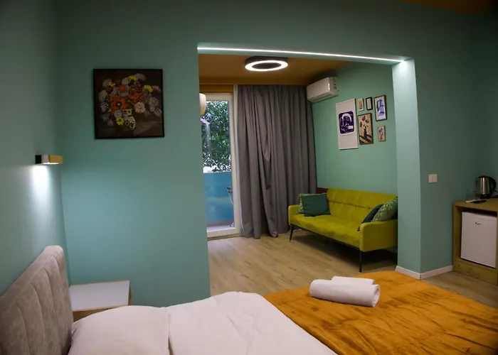 Small Boutique & Garden * Tirana