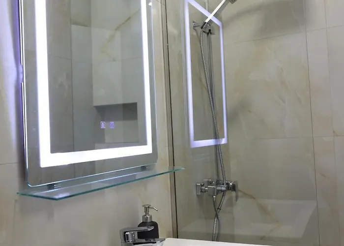 Small Boutique & Garden *